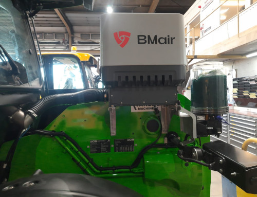 MAO-3 overdruksysteem en SKF vetsmeersysteem op JCB542-70